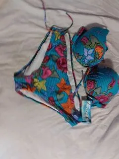 Costum de baie pentru femei, mărimea 60.
